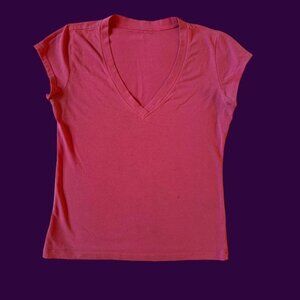 s/m v-neck pink tee